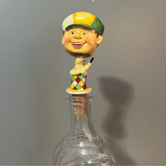 Vintage ceramic golfer bottle stopper with a bobblehead design. - Picture 4 of 7